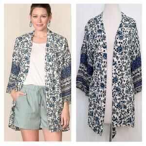Good Hart Womens Gulf Coast Kimono Size XS/S Blue Floral Cottage Coastal Cowgirl